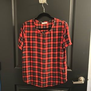 Size small Equipment plaid silk tshirt